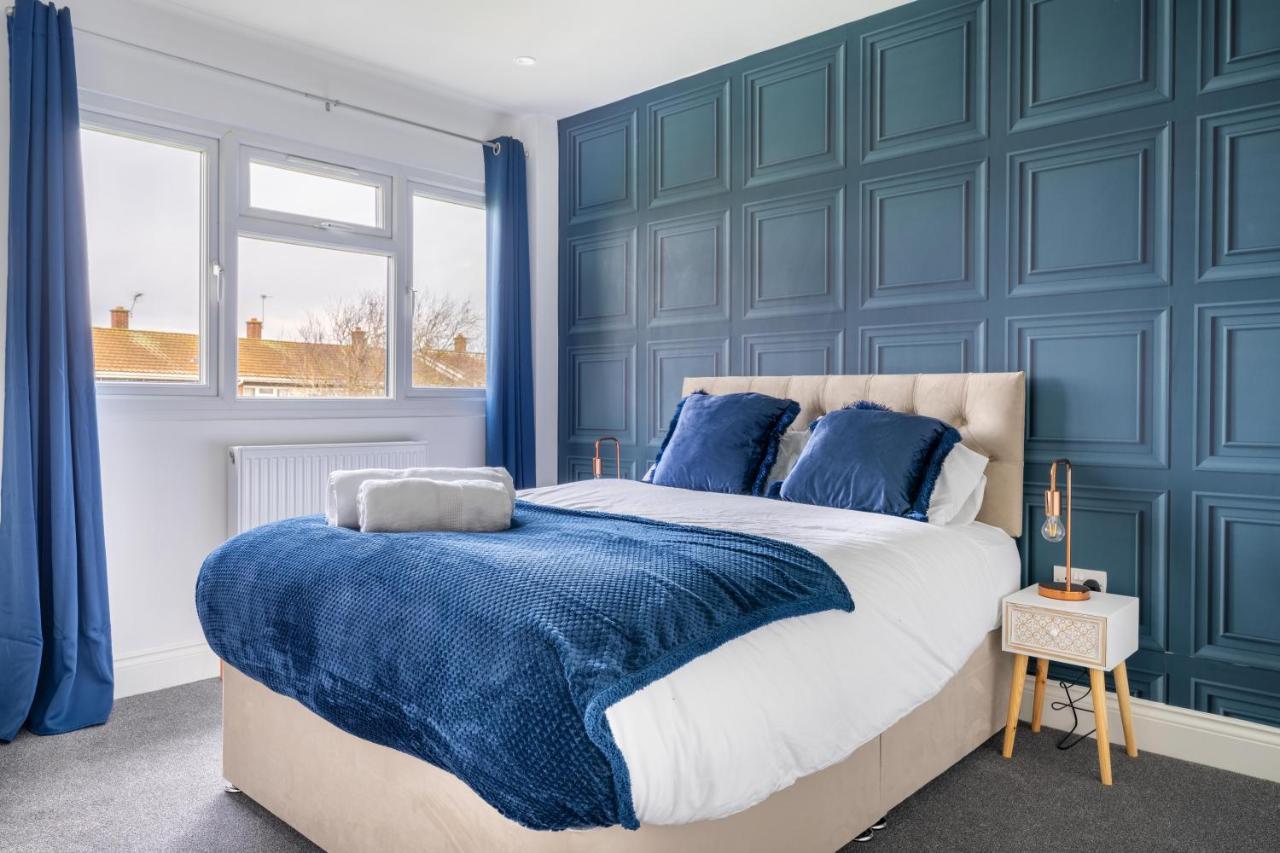 Contractor Accommodation Near Heathrow, Windsor Minutes From M4 Slough Esterno foto